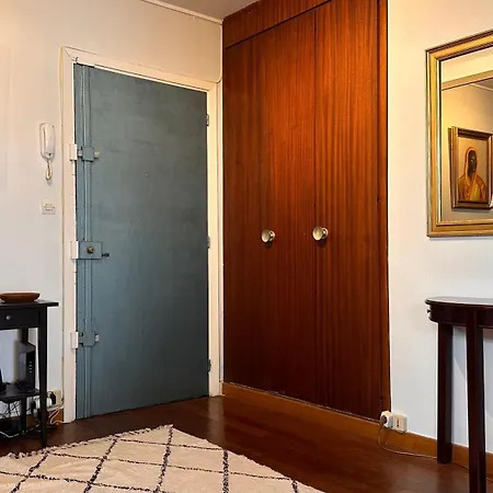 Vintage Chic In Le Marais Apartment Paris