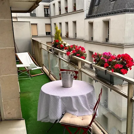 Apartment Vintage Chic In Le Marais *